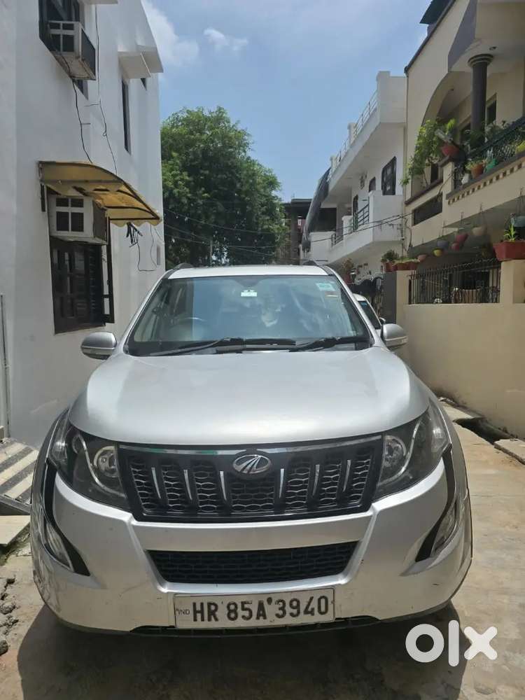 Mahindra Xuv500 W10 2017