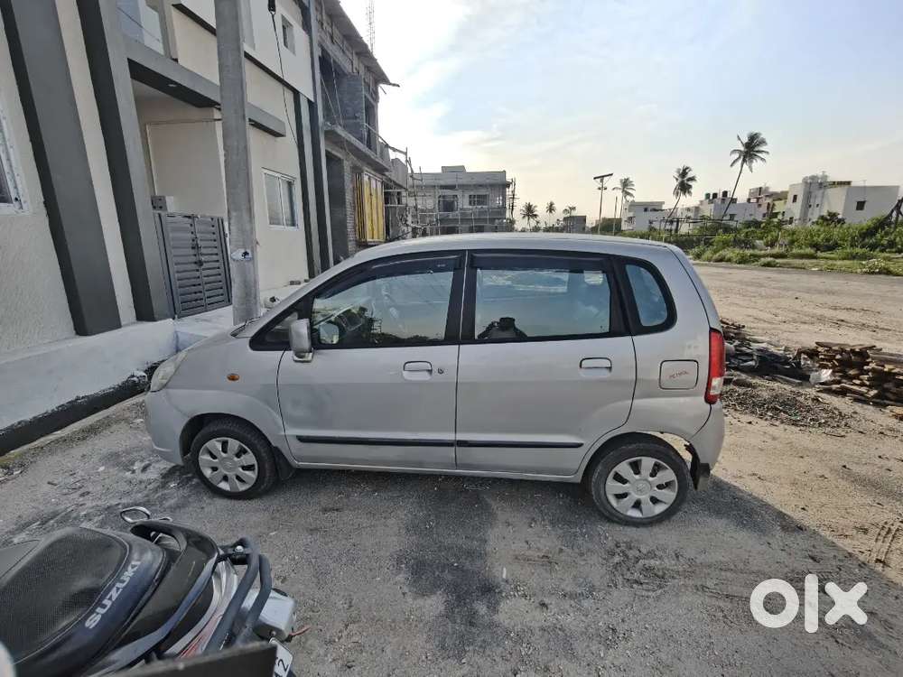 Maruti Suzuki Zen Estilo 2010