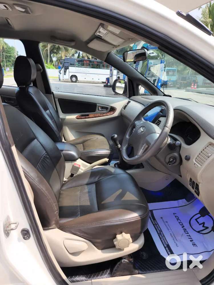 Toyota Innova 2013