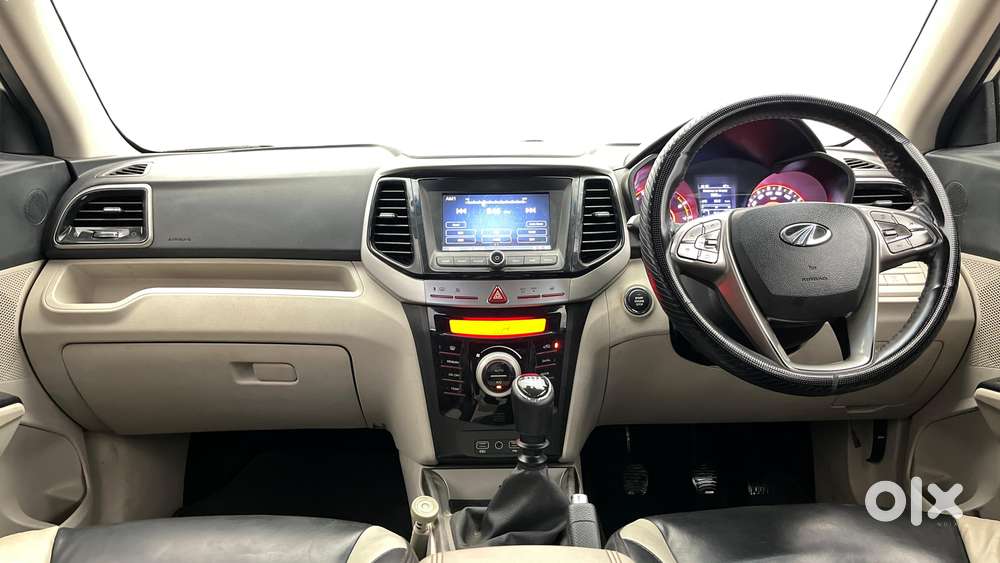 Mahindra Xuv300 W8, 2021, Petrol