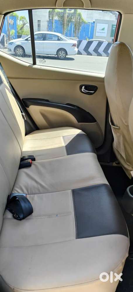 Hyundai I10 Sportz, 2012, Petrol