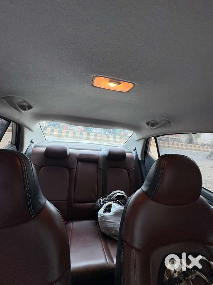 Hyundai Aura 2023 Cng