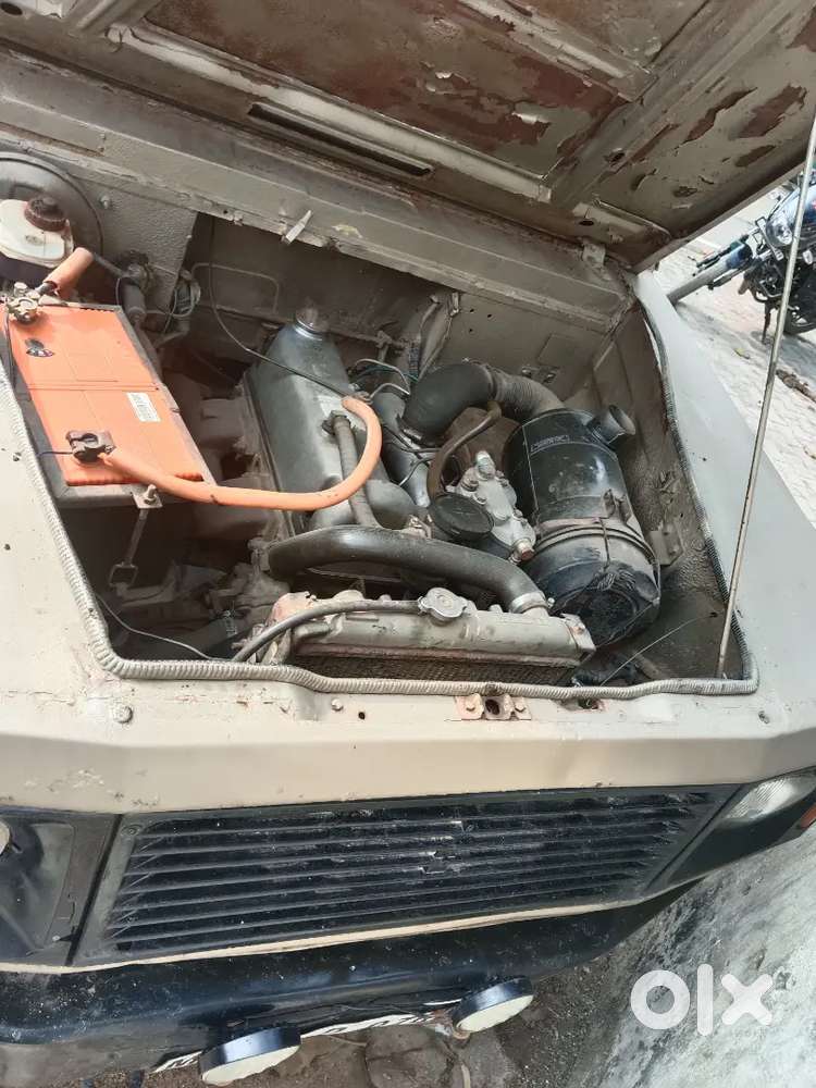 Force Motors Force One 2005