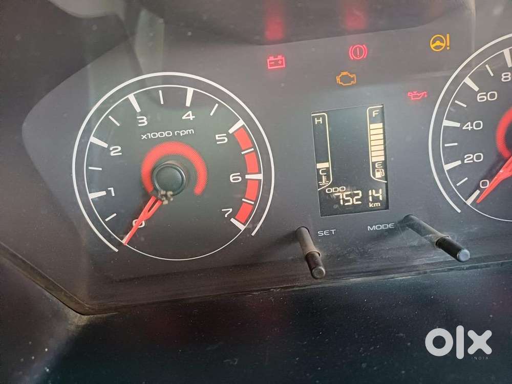 Mahindra Kuv 100 2017 Diesel 75214 Km Driven Mint Condition