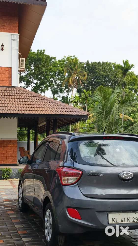 Hyundai Grand I10 2015 Petrol Well Maintained