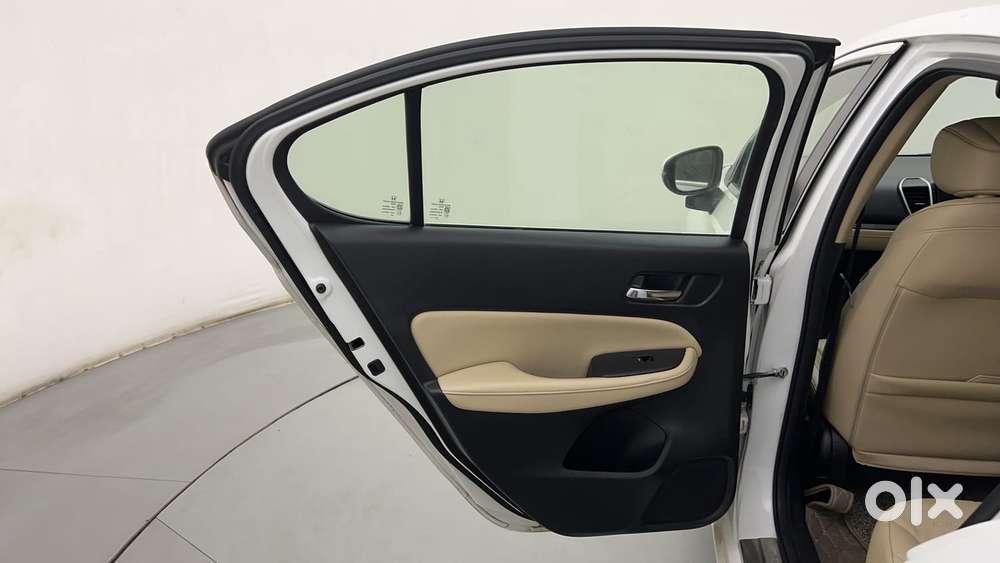 Honda City 1.5 Zx Cvt I-vtec, 2022, Petrol