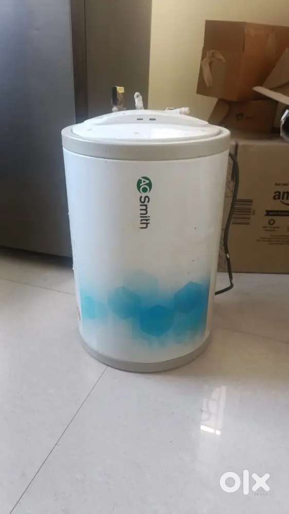 AO smith 15 Litre Slim LHS Geyser used for 4 months