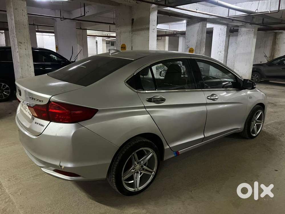 Car24 Spinny Call Na Krehonda City 2015 Petrol Well Maintained