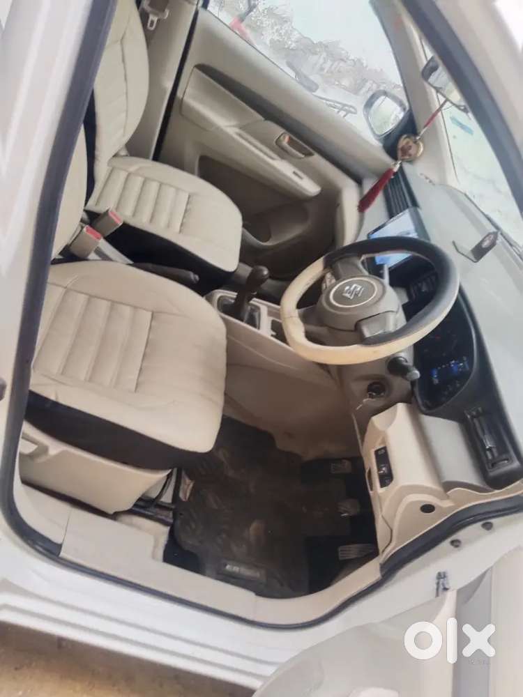 Maruti Suzuki Ertiga 2019 Vxi Cng