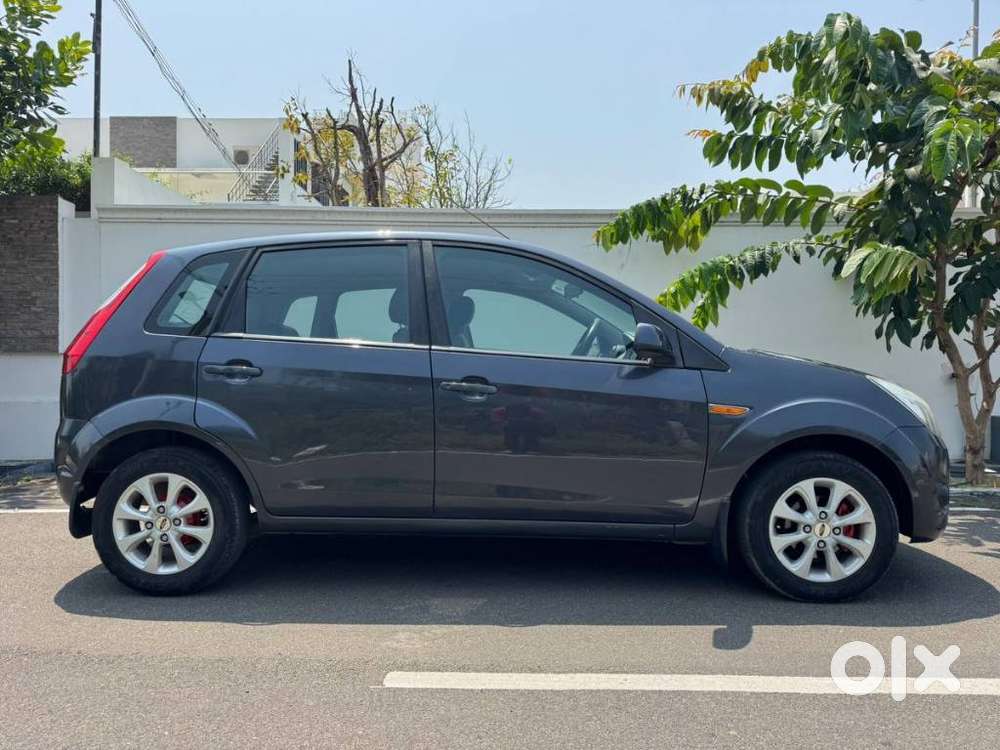 Ford Figo 2012-2015 Petrol Zxi, 2012, Diesel