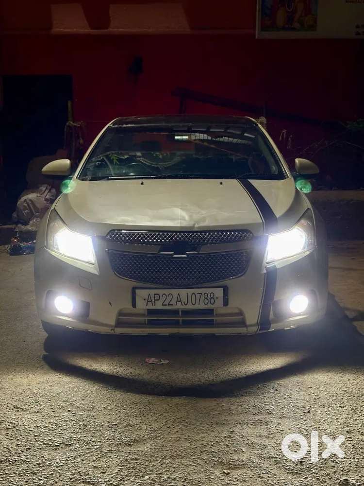Chevrolet Cruze 2012 Diesel 140000 Km Driven
