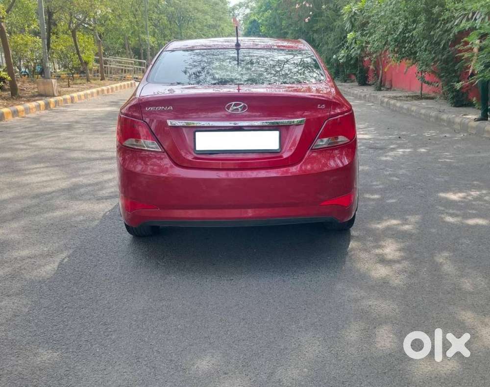 Hyundai Verna Sx(o) Petrol At, 2015, Petrol