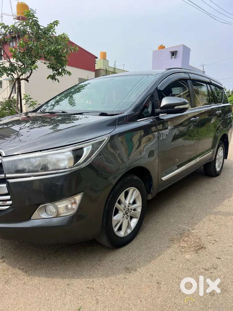 Toyota Innova Crysta 2017 Diesel 142000 Km Driven