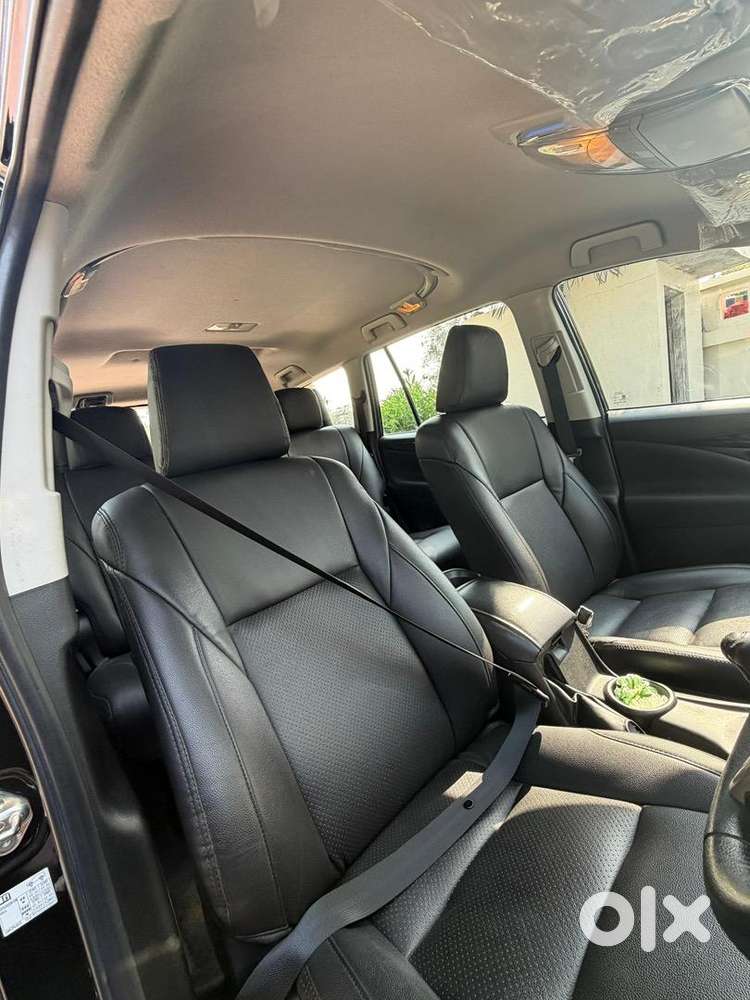Toyota Innova Crysta 2022 Petrol 26000 Km Driven