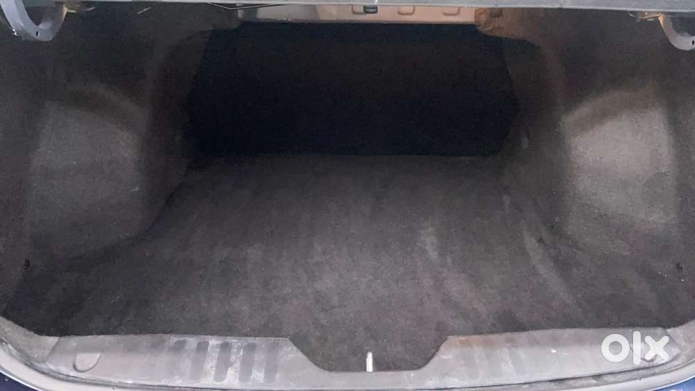 Maruti Suzuki Ciaz Alpha 1.5 At, 2022, Petrol