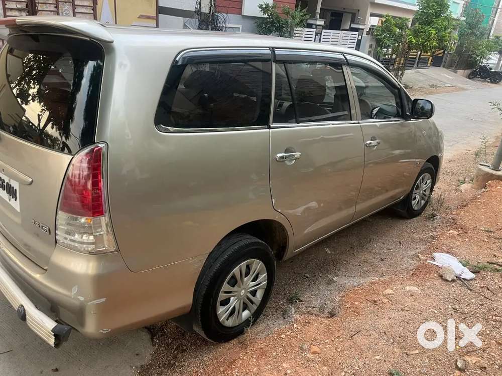 Toyota Innova 2011 Diesel Well Maintained
