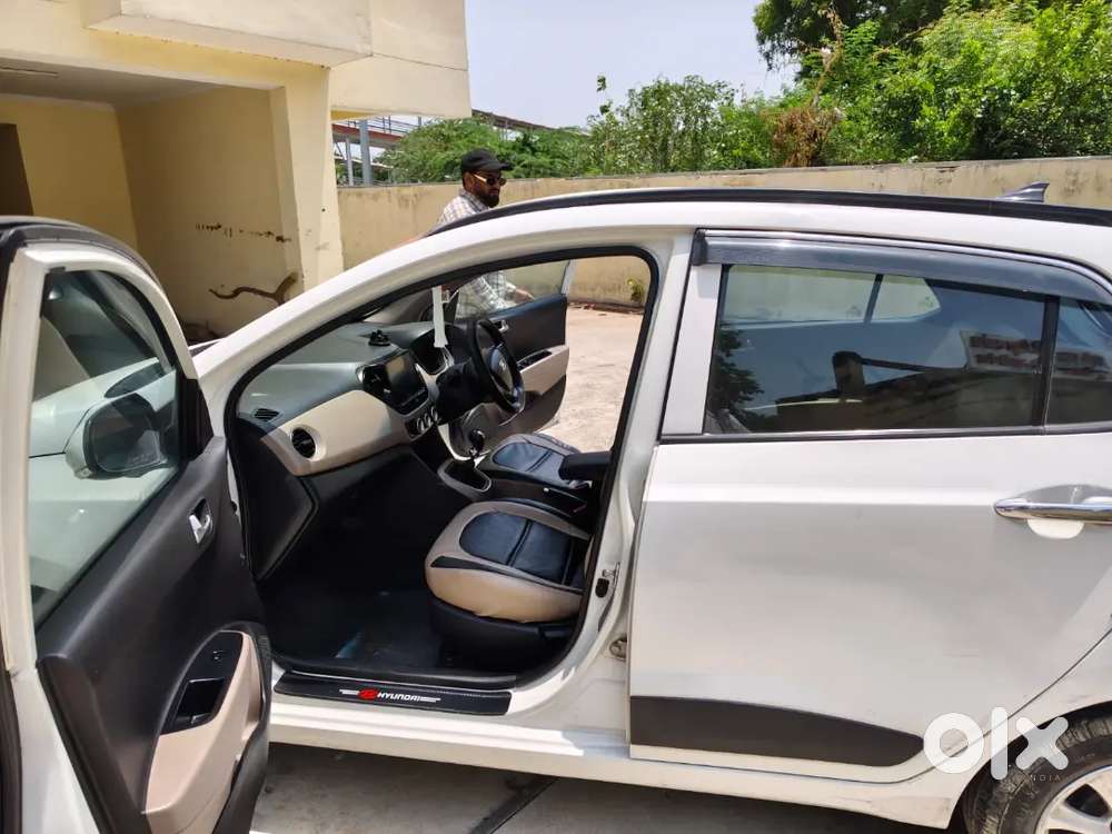 Hyundai Grand I10 Asta Petrol 2013