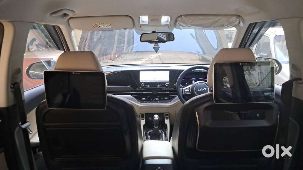 Kia Carens Luxury Fully Loaded Petrol Well Maintained