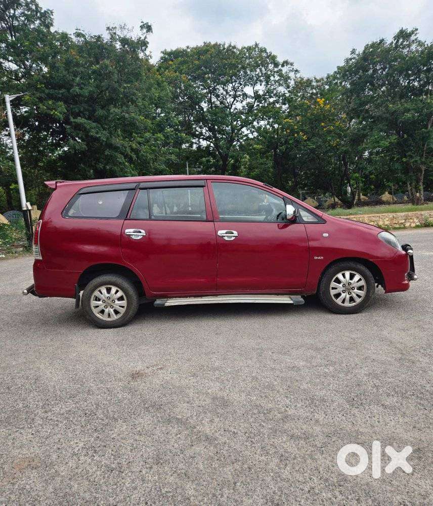 Toyota Innova 2.5 G (diesel) 8 Seater, 2009, Diesel
