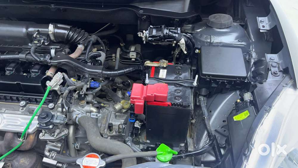 Maruti Suzuki Swift 1.3 Zxi, 2023, Petrol
