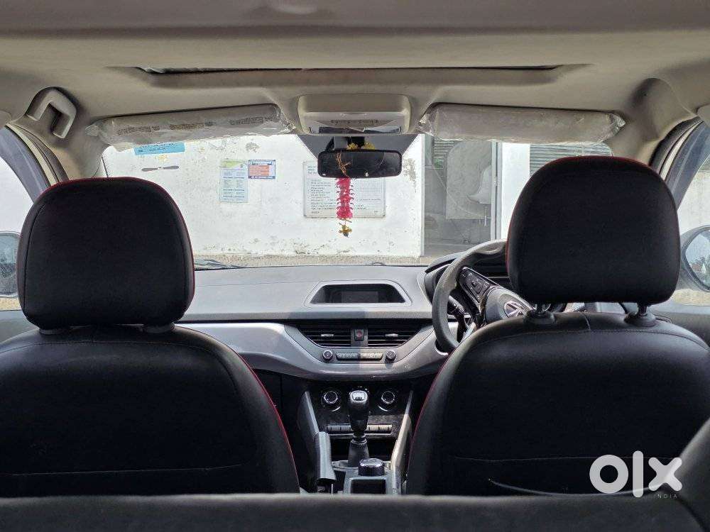 Tata Nexon 1.2 Revotron Xm (s), 2022, Petrol