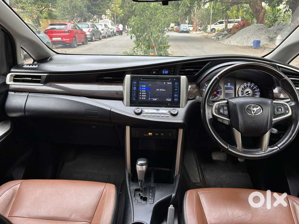 Toyota Innova Crysta 2.8 Zx At, 2017, Diesel