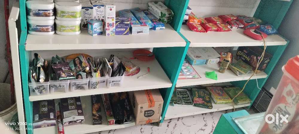 GOOD QUALITY PHARMACY RACKS