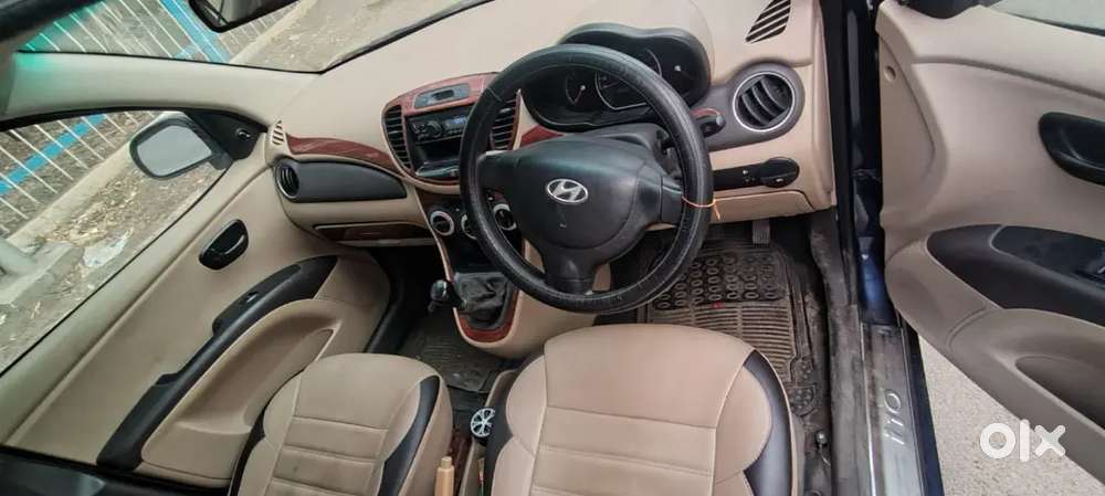 I 10 Brand New Condition Car Child Ac