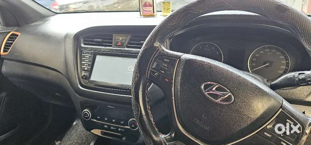 I20 Asta Dual Tone Vtvt