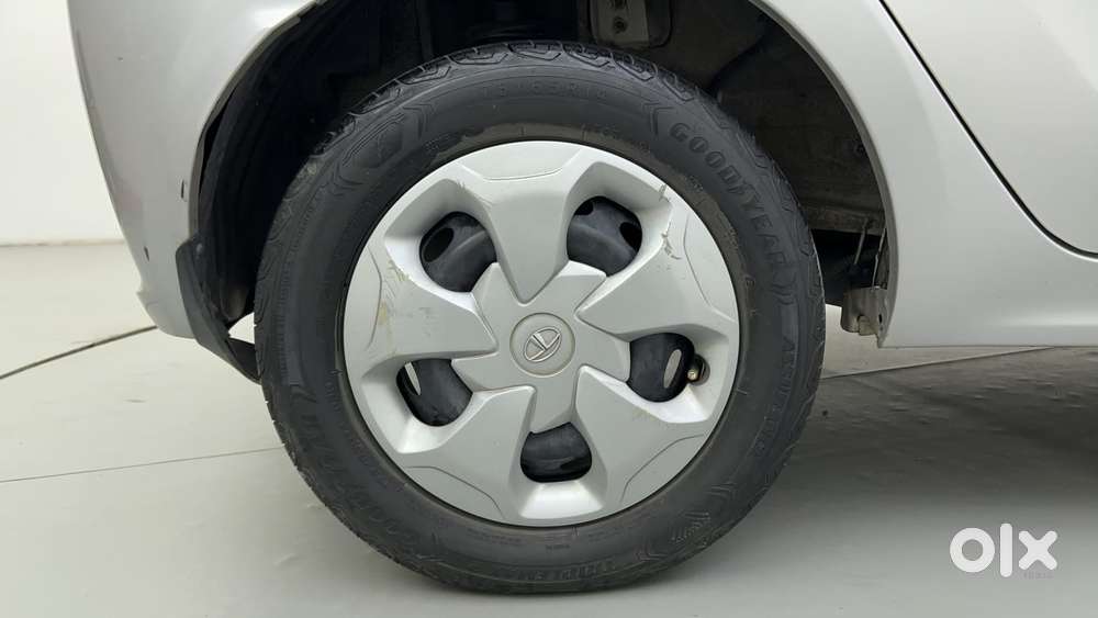 Tata Tiago 1.2 Revotron Xt Option, 2021, Petrol