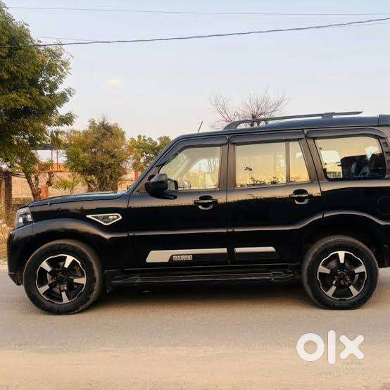 Mahindra Scorpio Classic 2023