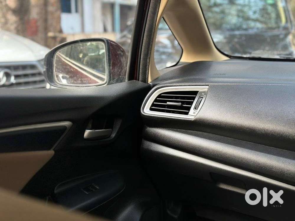 Honda Jazz V Automatic, 2016, Petrol