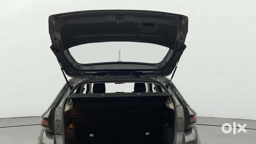 Tata Altroz 1.2 Xt, 2021, Petrol