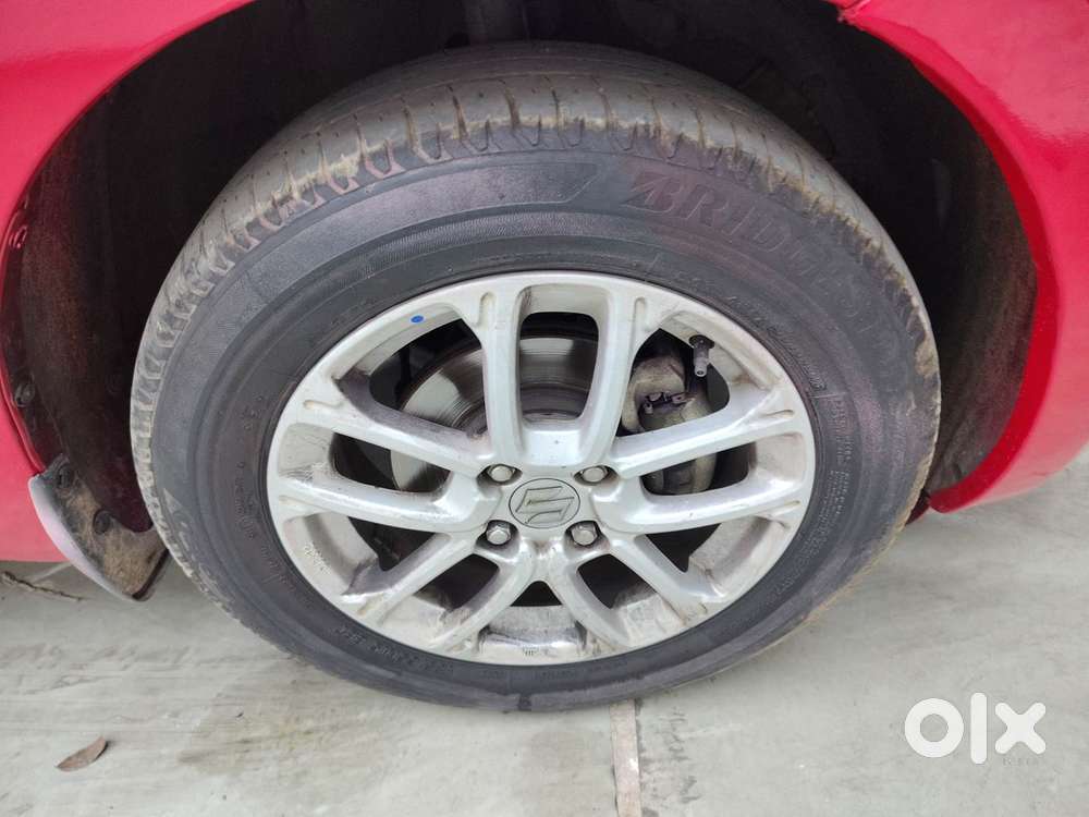 Maruti Suzuki Swift 1.3 Zxi, 2023, Petrol