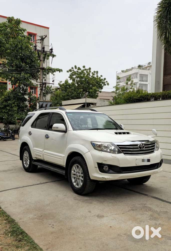 Toyota Fortuner 2011-2016 4x2 Manual, 2014, Diesel