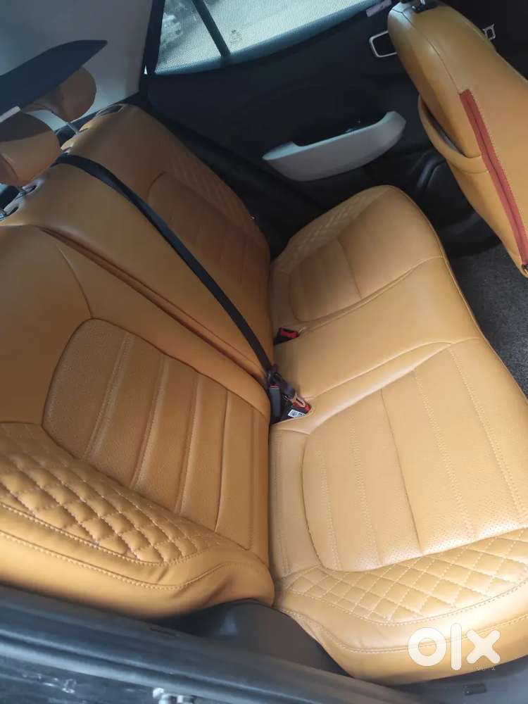 Hyundai Venue 2023 Petrol 24000 Km Driven Cng+petrol