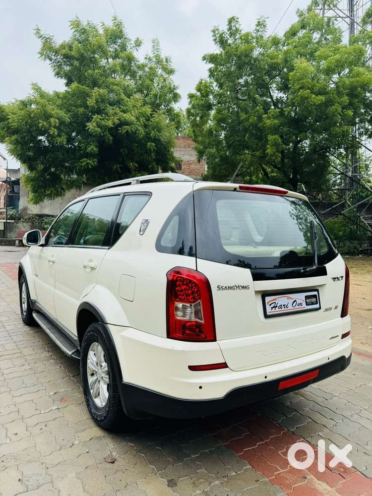 Mahindra Rexton, 2013, Diesel