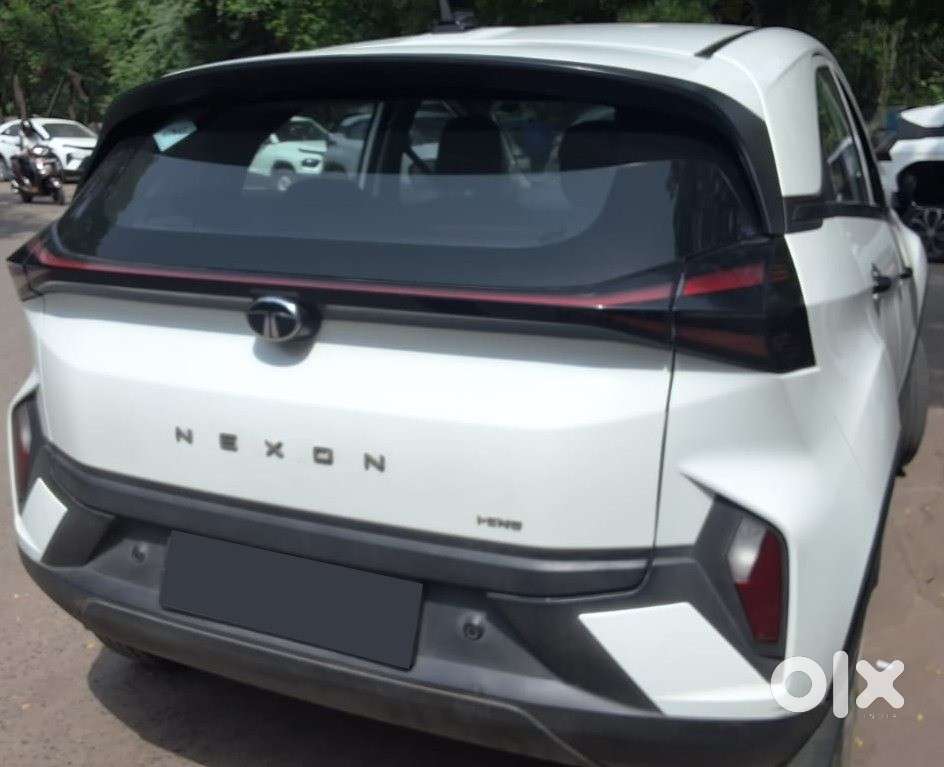 Tata Nexon, 2024, Petrol