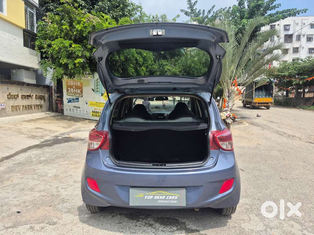 Hyundai Grand I10 Sportz, 2016, Petrol