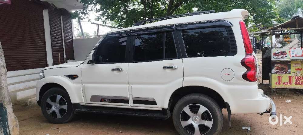 Mahindra Scorpio Classic 2017 Car
