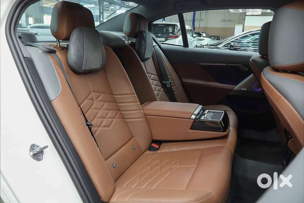 Bmw 5 Series, 2025, Petrol