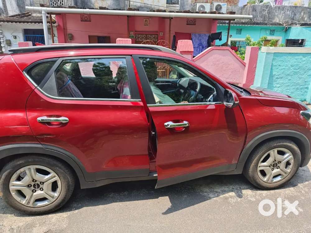 Kia Sonet 2023 Petrol 104000 Km Driven