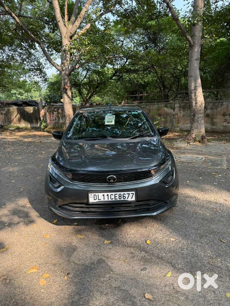 Tata Altroz 1.2 Xe, 2024, Cng & Hybrids