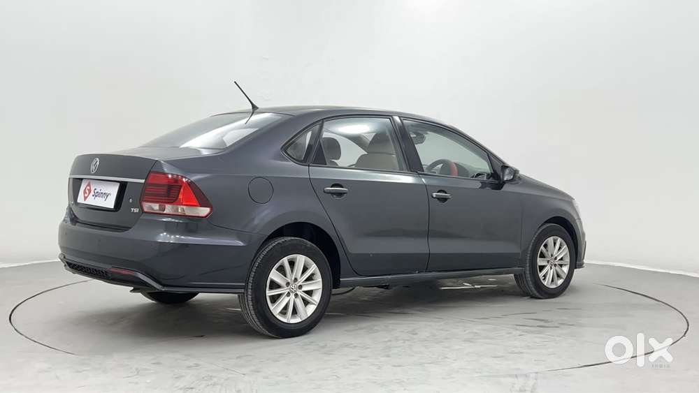 Volkswagen Vento 1.2 Tsi Highline At, 2016, Petrol