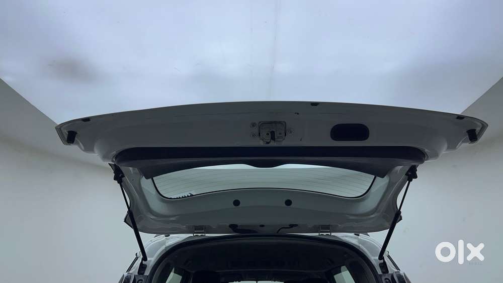 Maruti Suzuki Xl6 1.5 Alpha At, 2022, Petrol