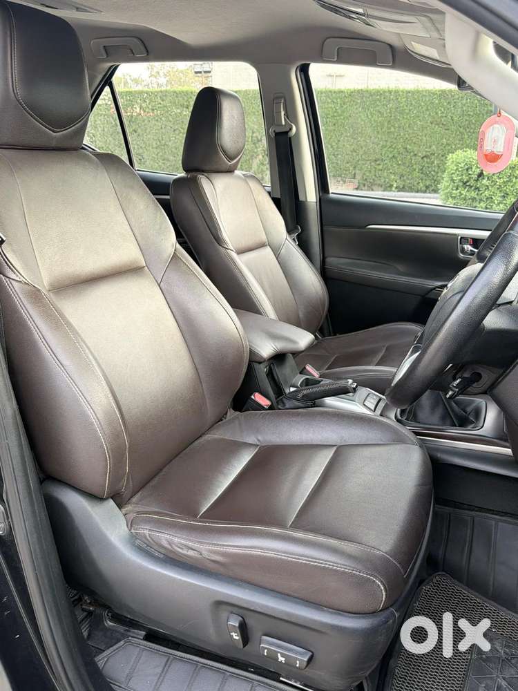Toyota Fortuner 4x2 Mt 2.8 Diesel, 2020, Petrol
