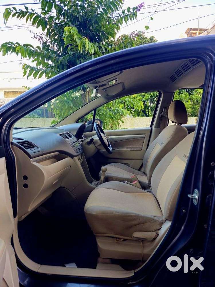 Maruti Suzuki Ertiga Vxi Abs, 2013, Petrol