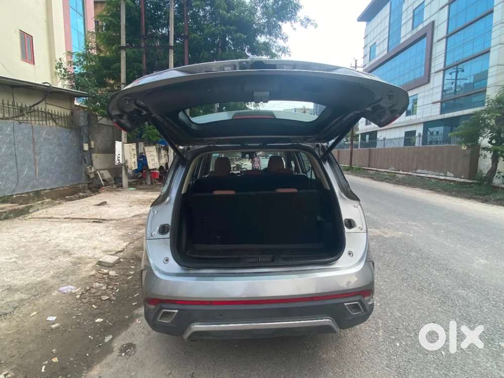 Mg Hector Plus Savvy Pro 1.5 Turbo Petrol Cvt 6 Str, 2023, Petrol