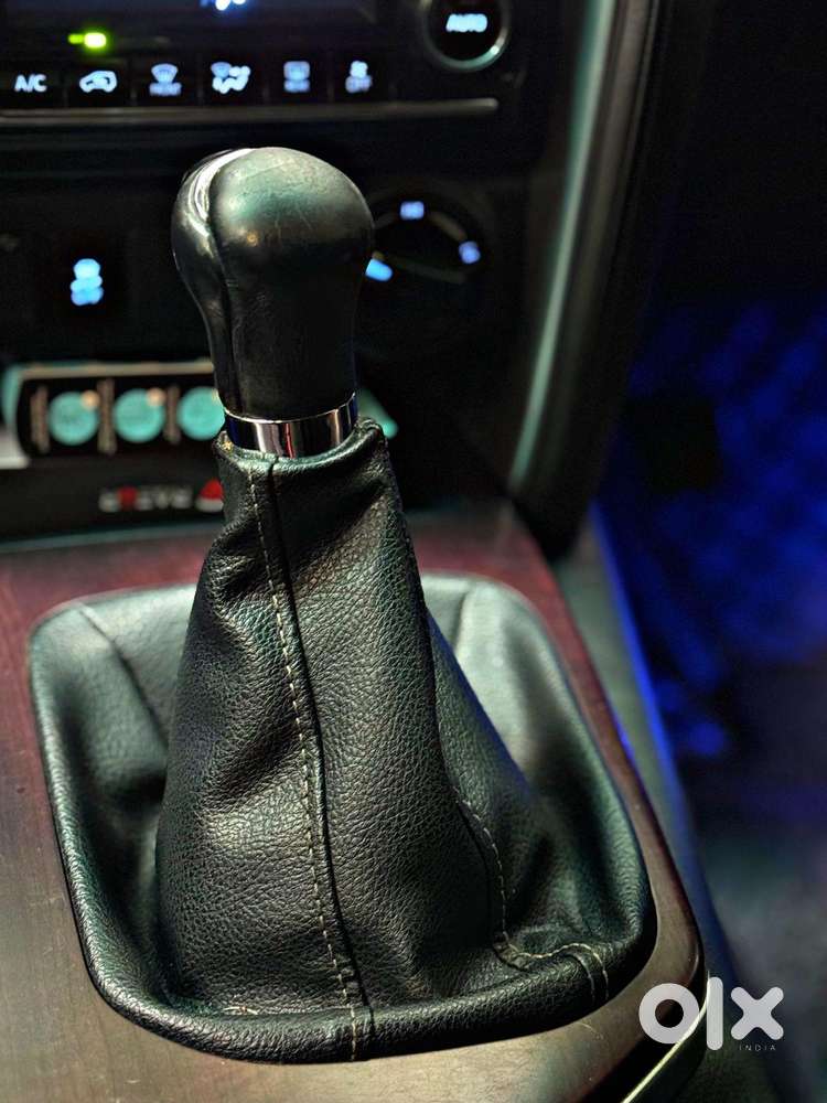 Toyota Fortuner 4x4 Manual Limited Edition, 2017, Diesel