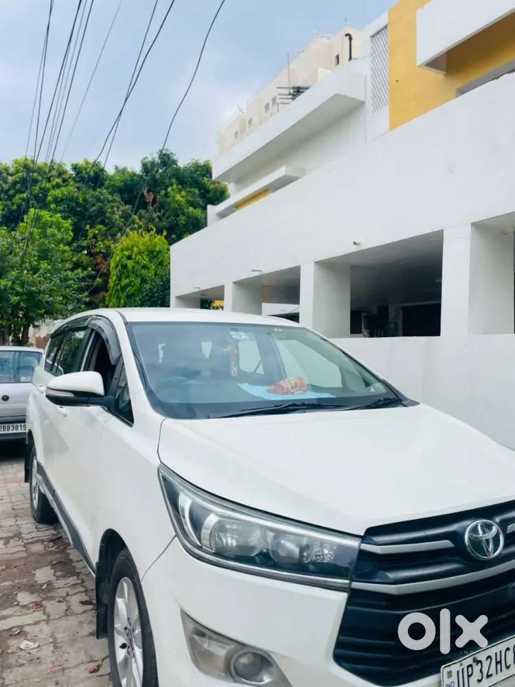 Toyota Innova Crysta Diesel 2016